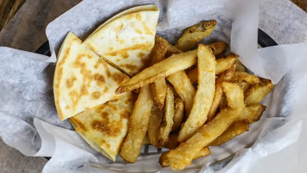 600-_-contain_v4 13 - Aero Crafters Bar & Grill - Restaurants in Victoria TX